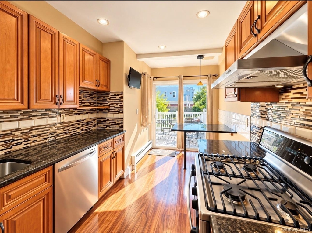 13311 Sitka Street - Photo 5