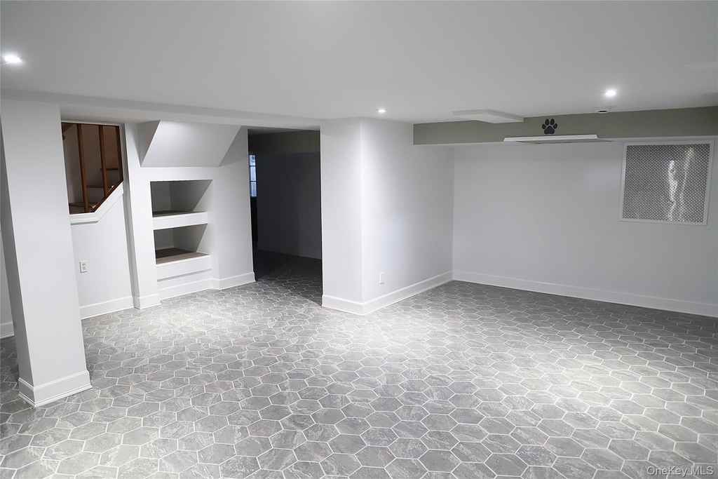 85 Violet Avenue - Photo 10