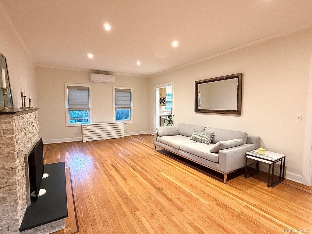 85 Violet Avenue - Photo 4
