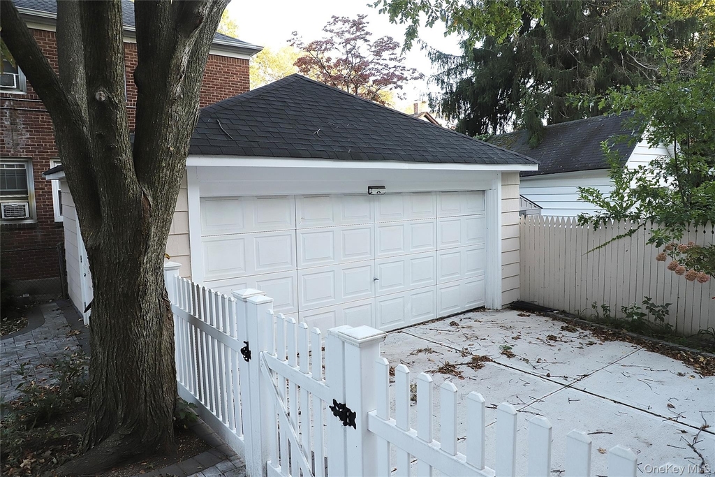 85 Violet Avenue - Photo 9