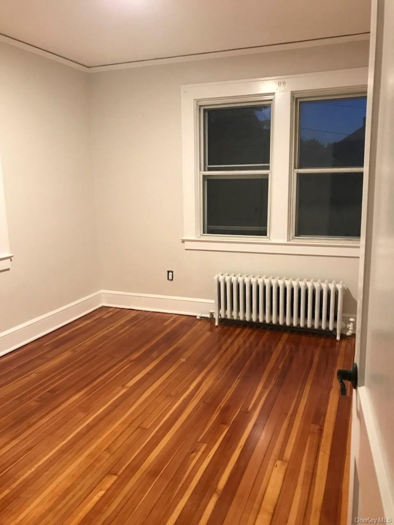 8 Raymond Street - Photo 4