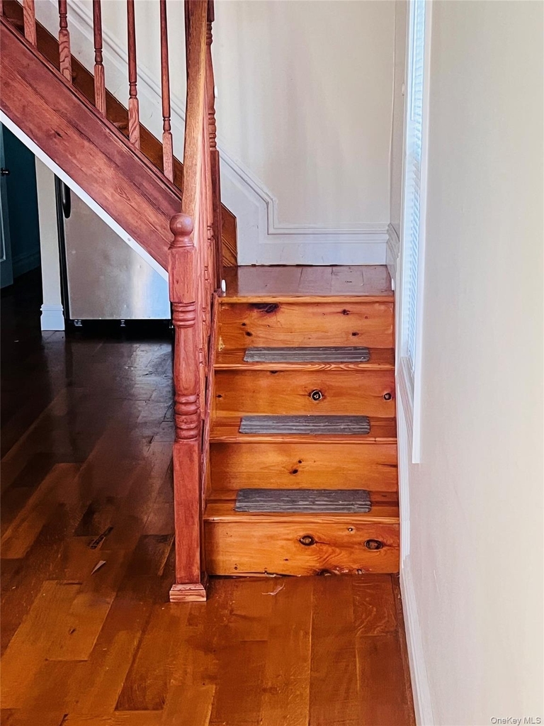 190-60 111th Avenue - Photo 21
