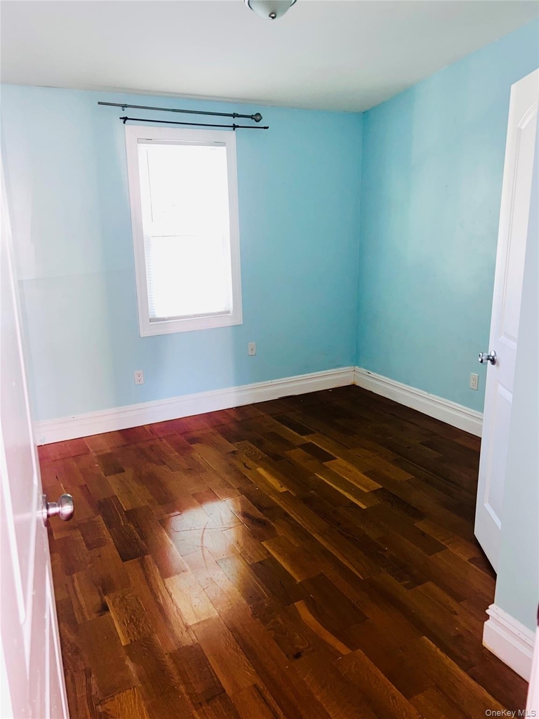 190-60 111th Avenue - Photo 11