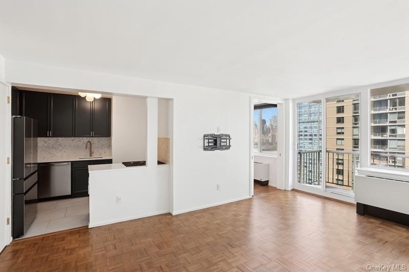 474 48th Avenue - Photo 9
