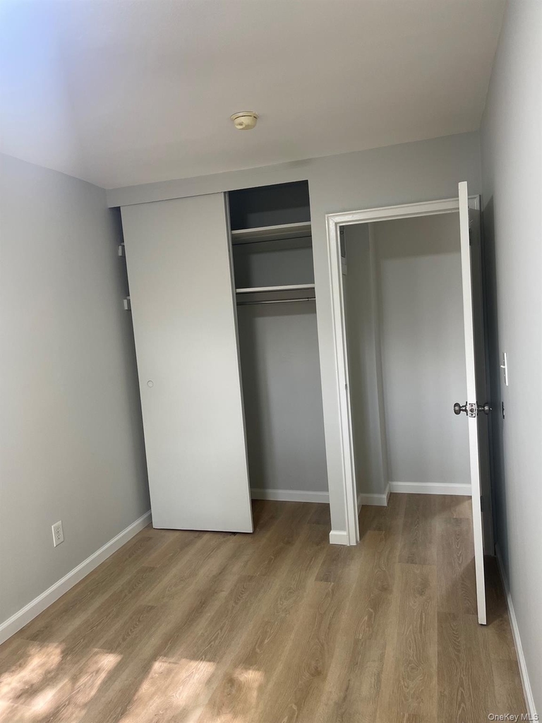 84-07 266th - Photo 9