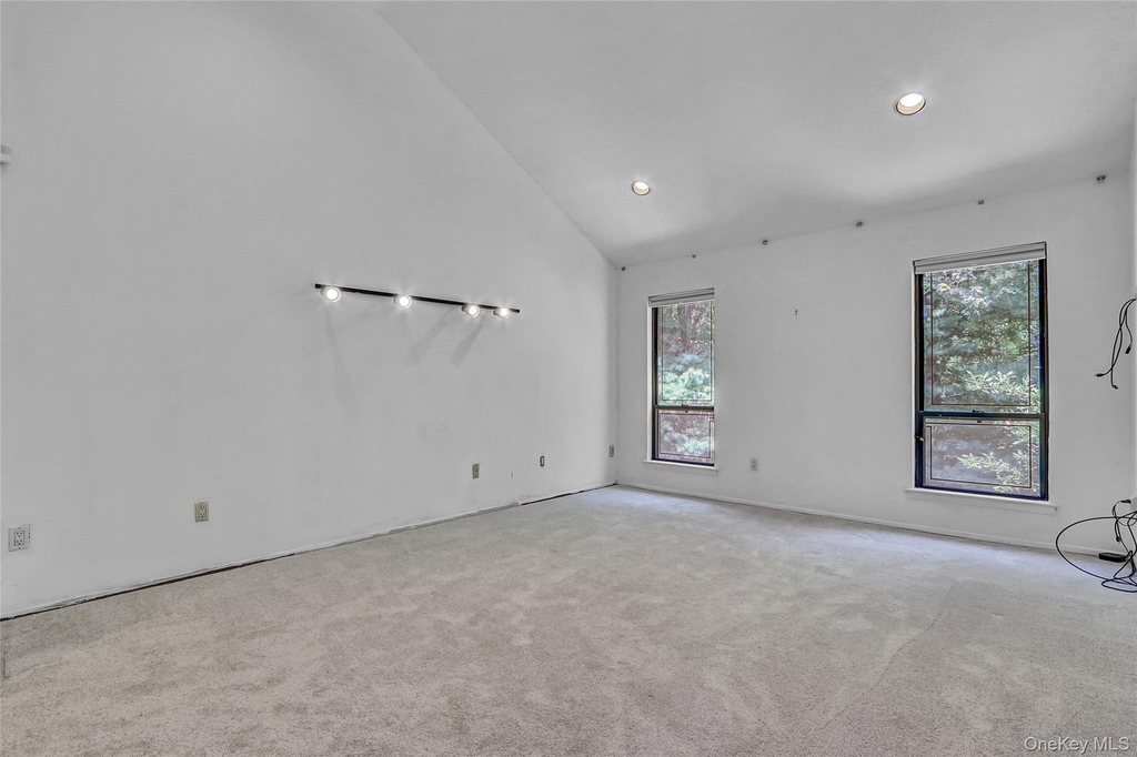 18 Villas Circle - Photo 7