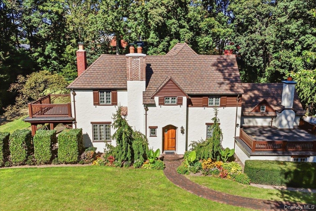 84 Luquer Road - Photo 1