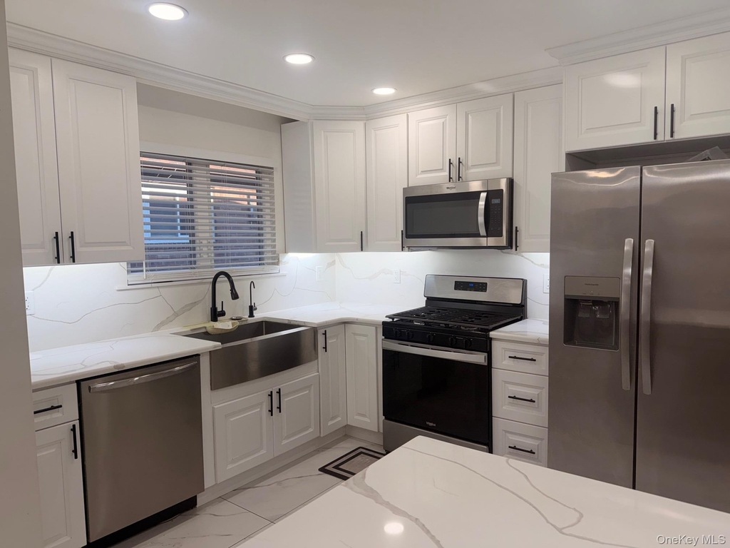 226-32 76th Avenue - Photo 4