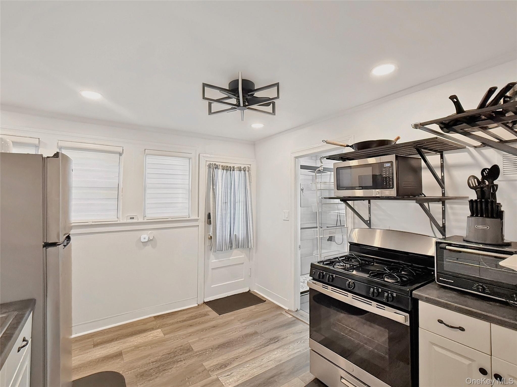 14 Miller Street - Photo 3