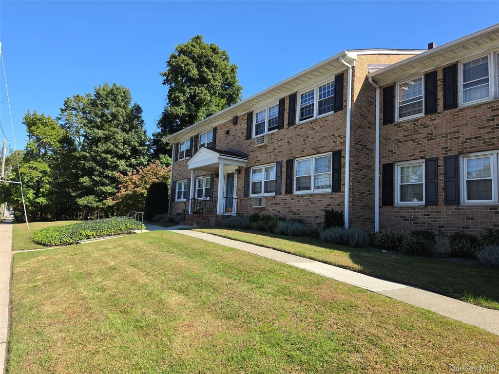 240 S Broadway - Photo 19