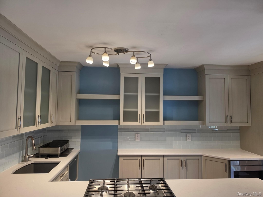 240 S Broadway - Photo 1
