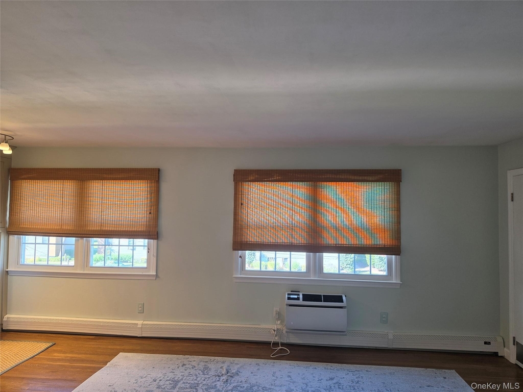 240 S Broadway - Photo 10