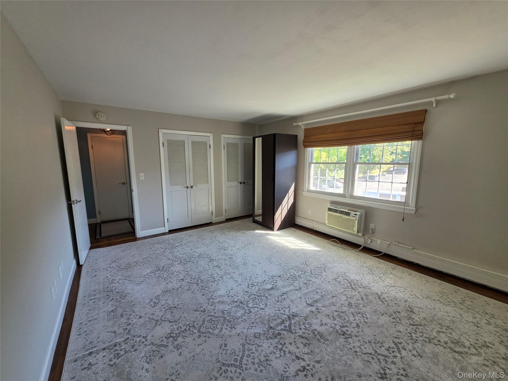 240 S Broadway - Photo 16