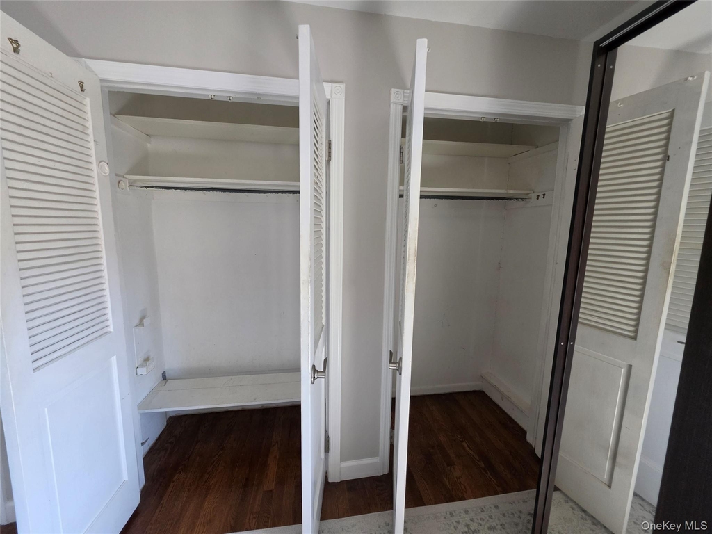 240 S Broadway - Photo 17