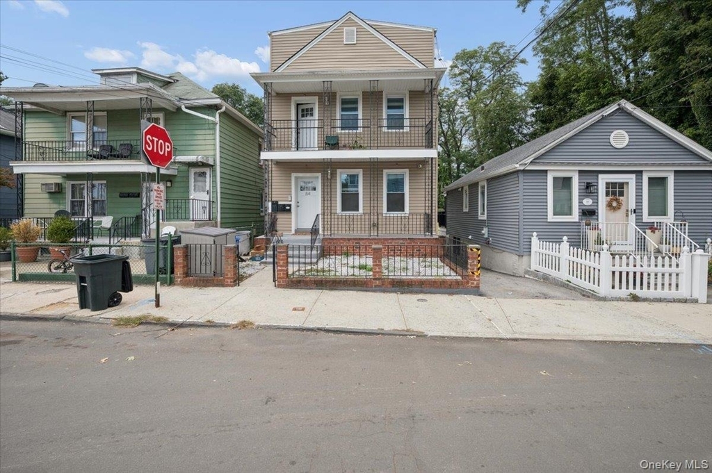 84 Howard Street - Photo 0