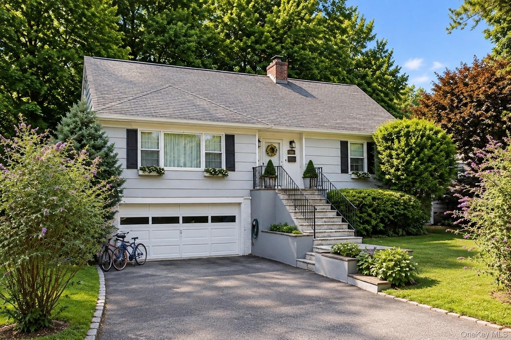 1035 Shore Acres Drive - Photo 0