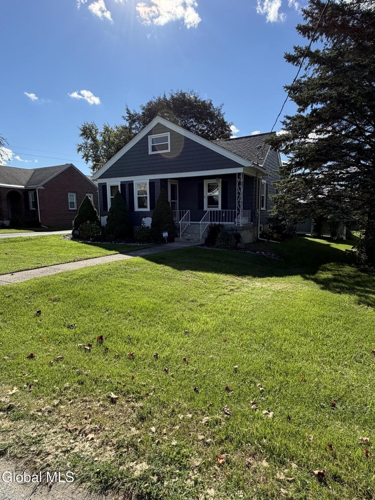 68 Van Dyke Avenue - Photo 3