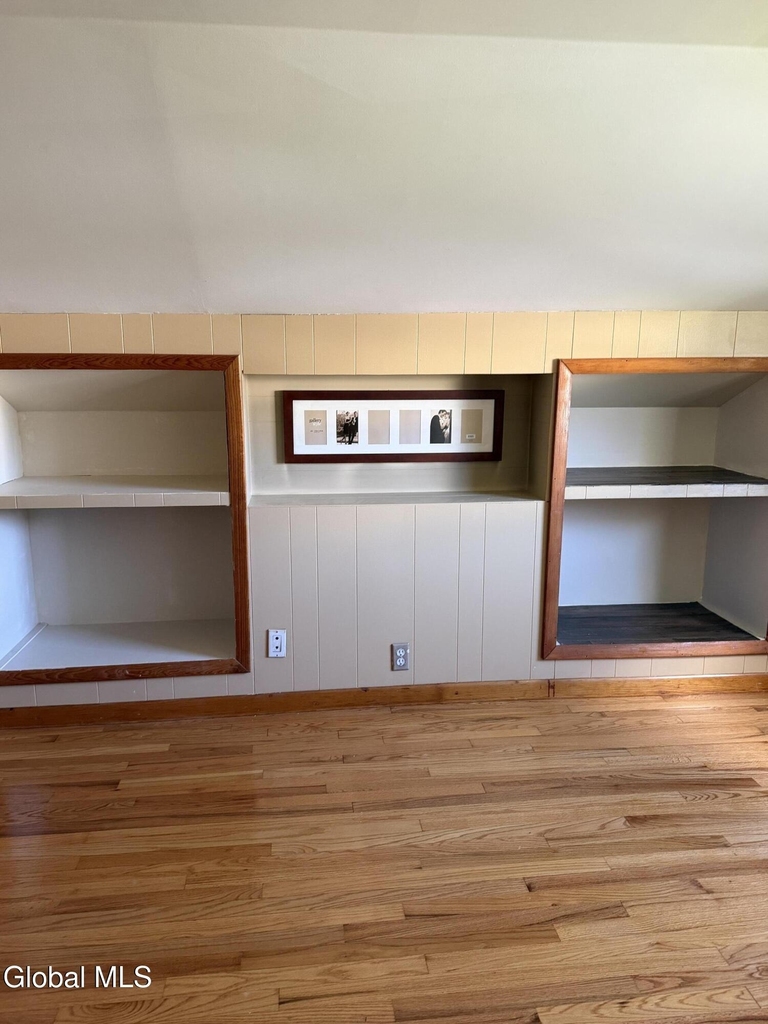 68 Van Dyke Avenue - Photo 10