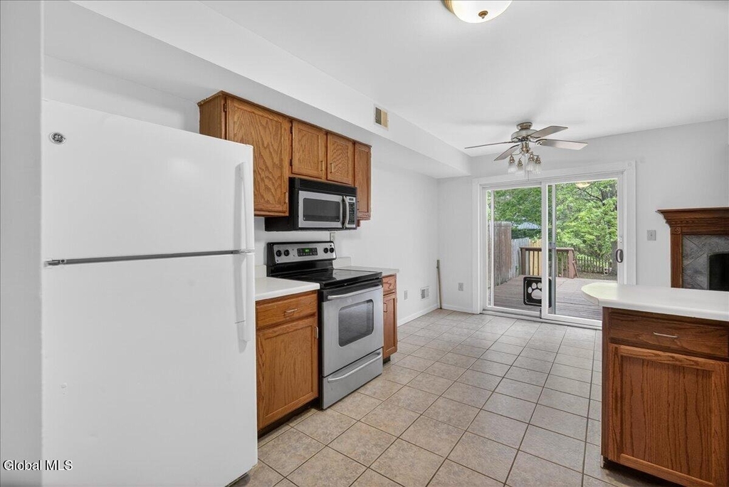 10 Deer Run Drive - Photo 11