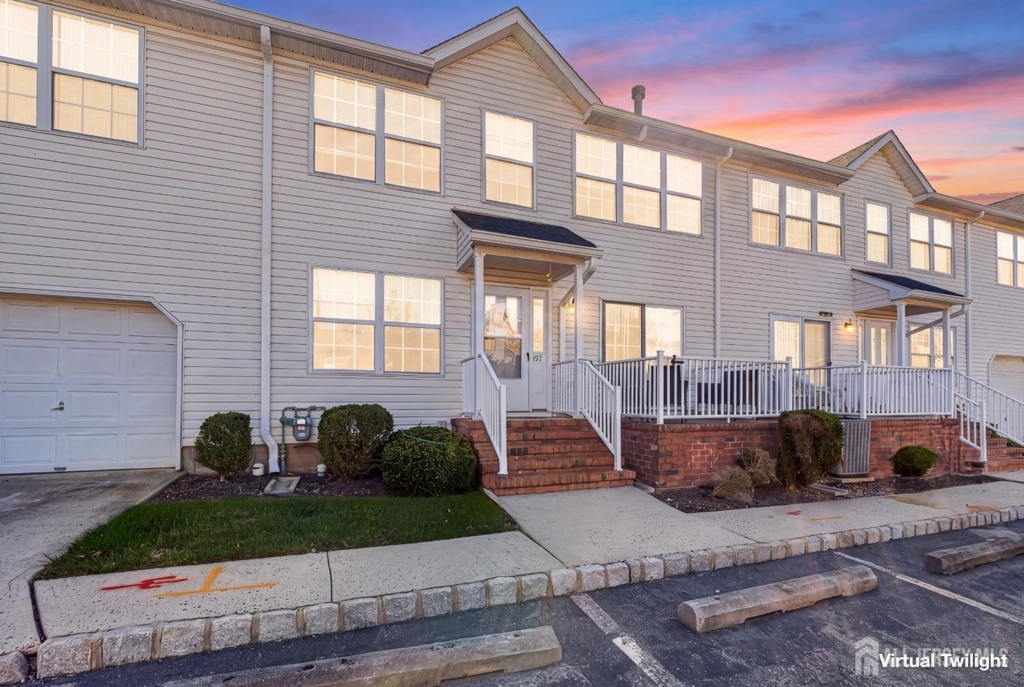 197 Barclay Court - Photo 25