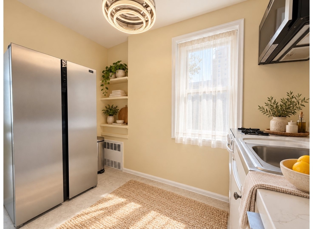 311 E 25th Street - Photo 3
