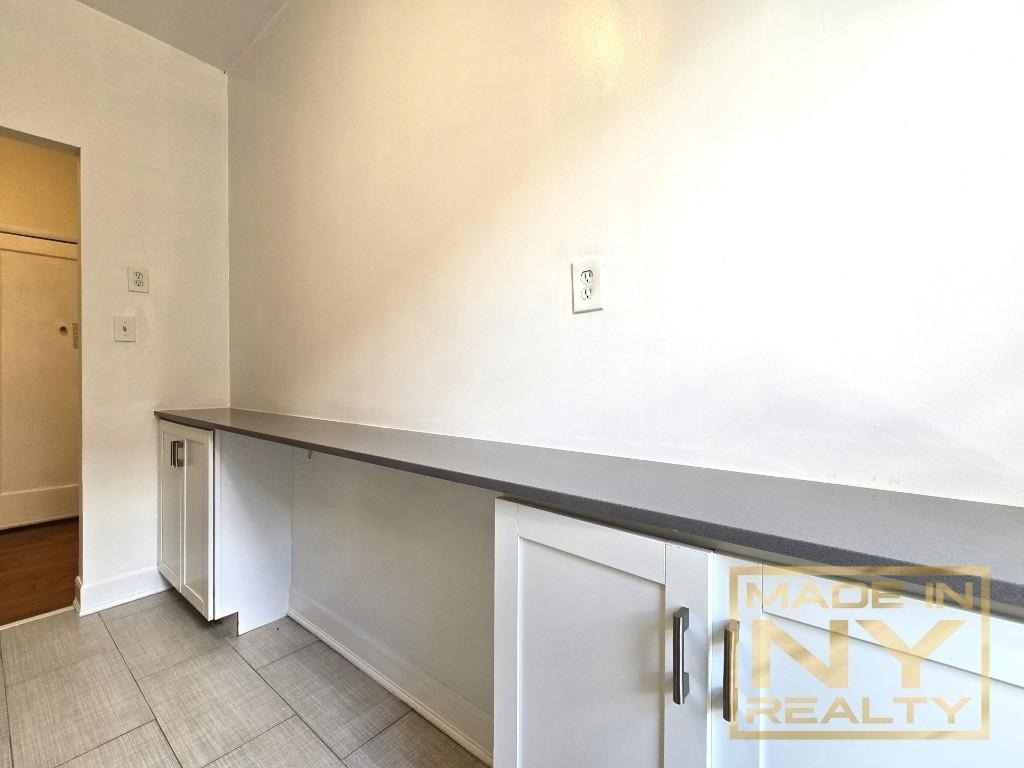 30-64 34th Street - Photo 3