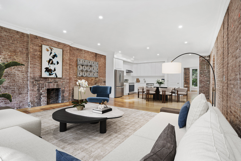 328 W 46th Street - Photo 1