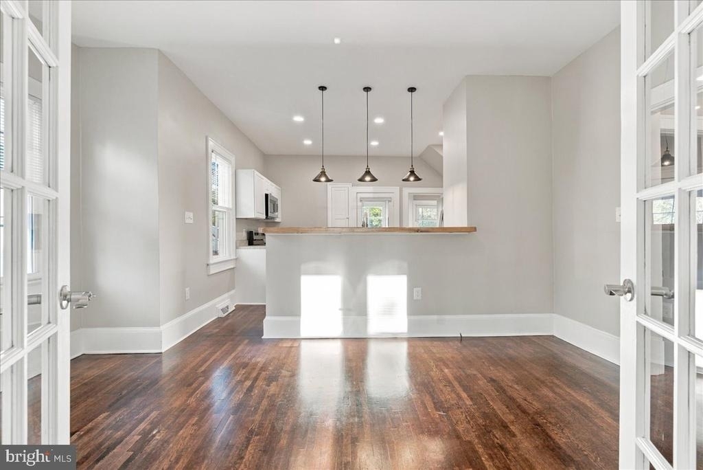 143 S Purcell Avenue - Photo 11