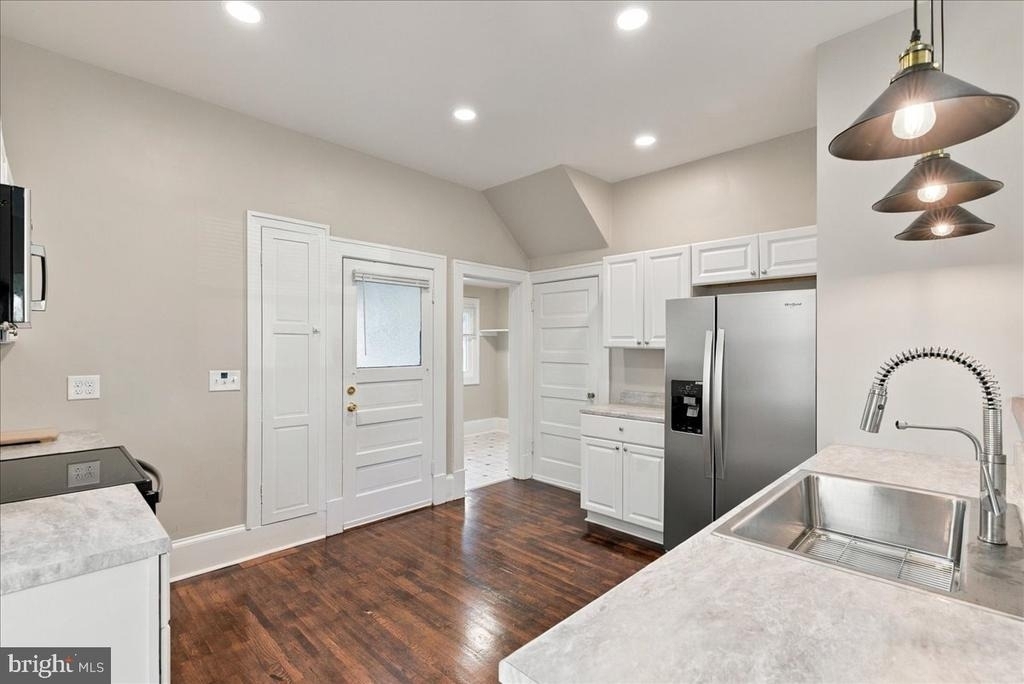 143 S Purcell Avenue - Photo 15