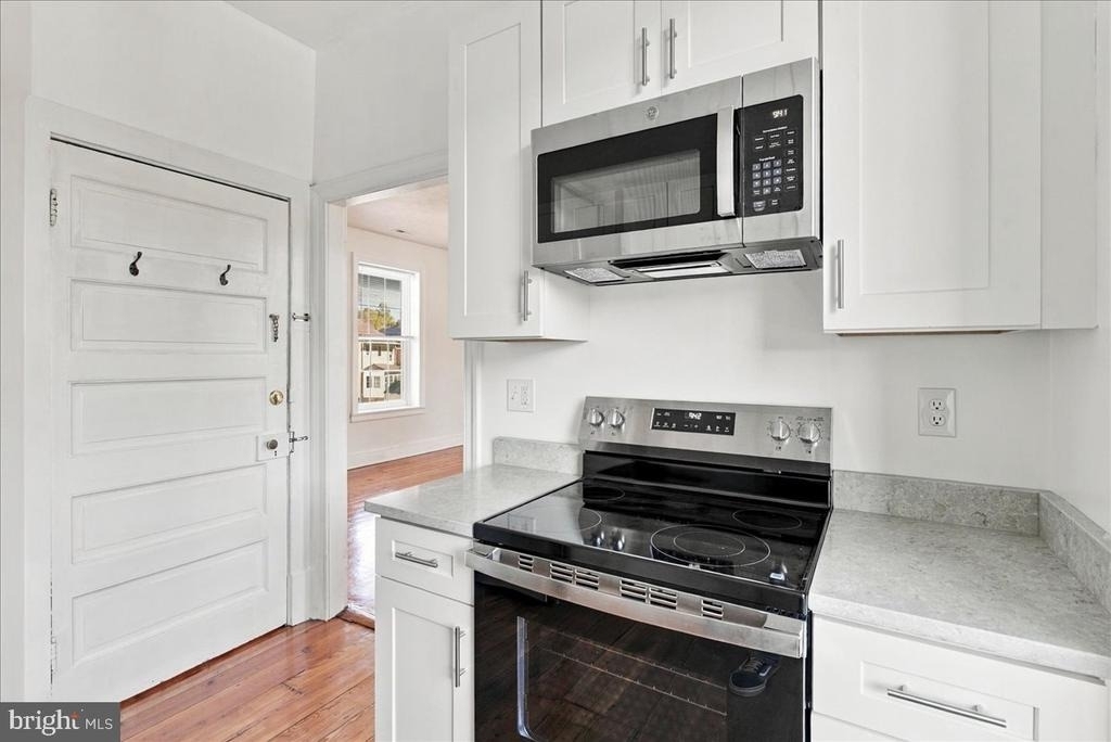 324 W Boscawen Street - Photo 3
