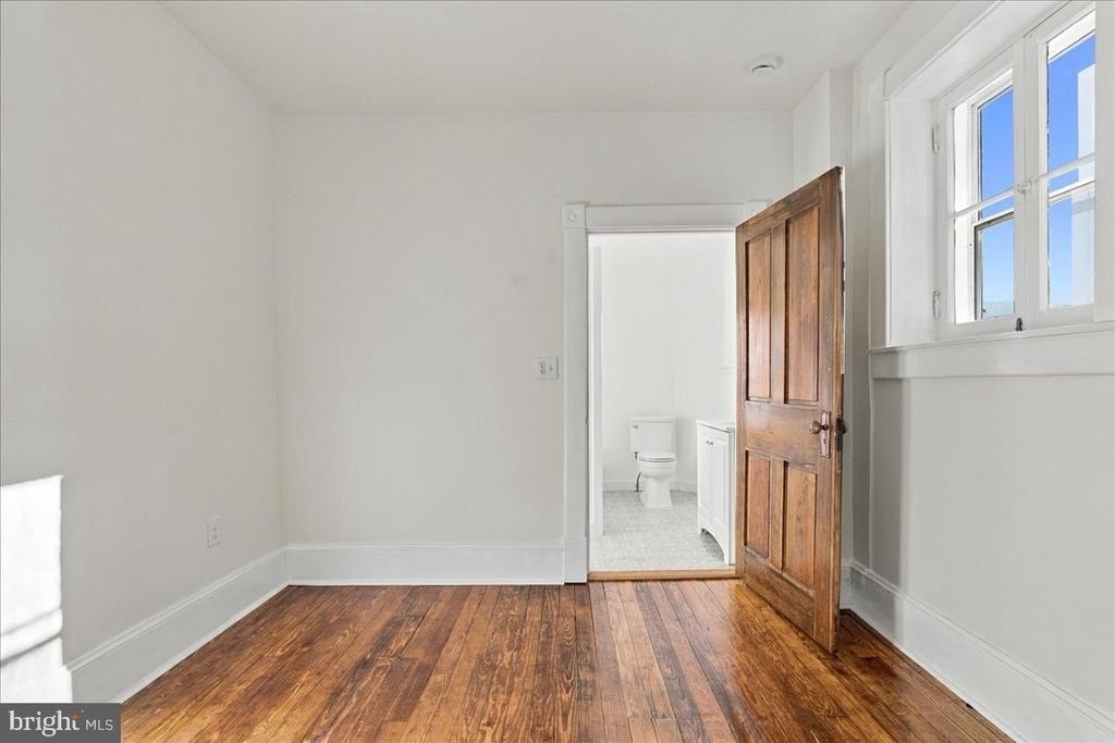 324 W Boscawen Street - Photo 10