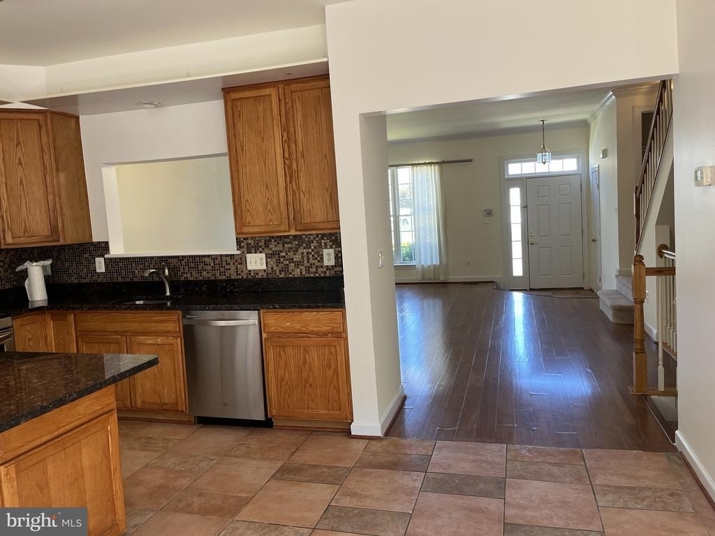 14118 Madrigal Drive - Photo 8