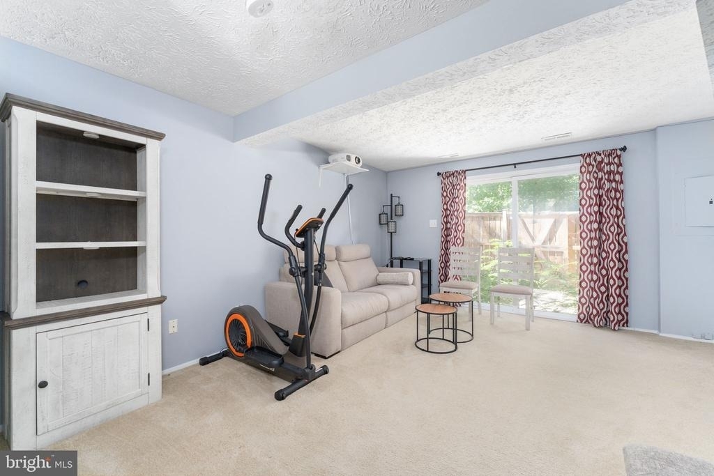 1684 Thenia Place - Photo 12