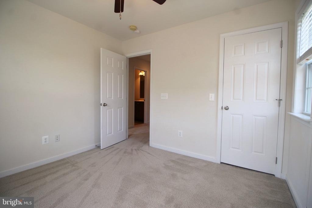 5800 Foley Street - Photo 21