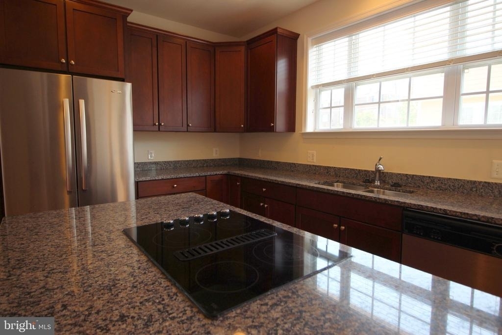 5800 Foley Street - Photo 14