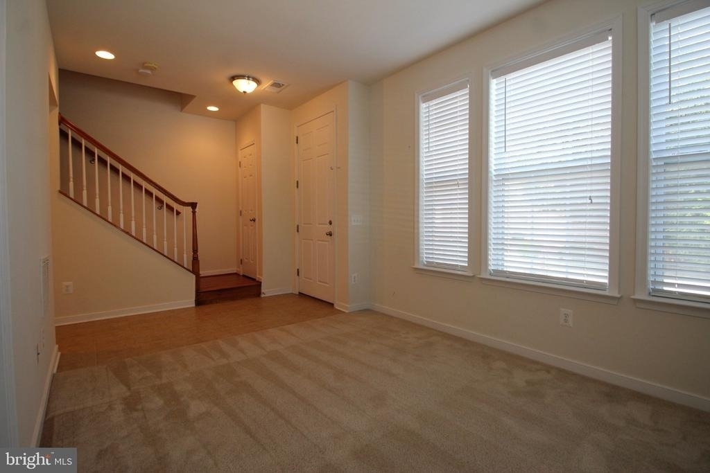 5800 Foley Street - Photo 3