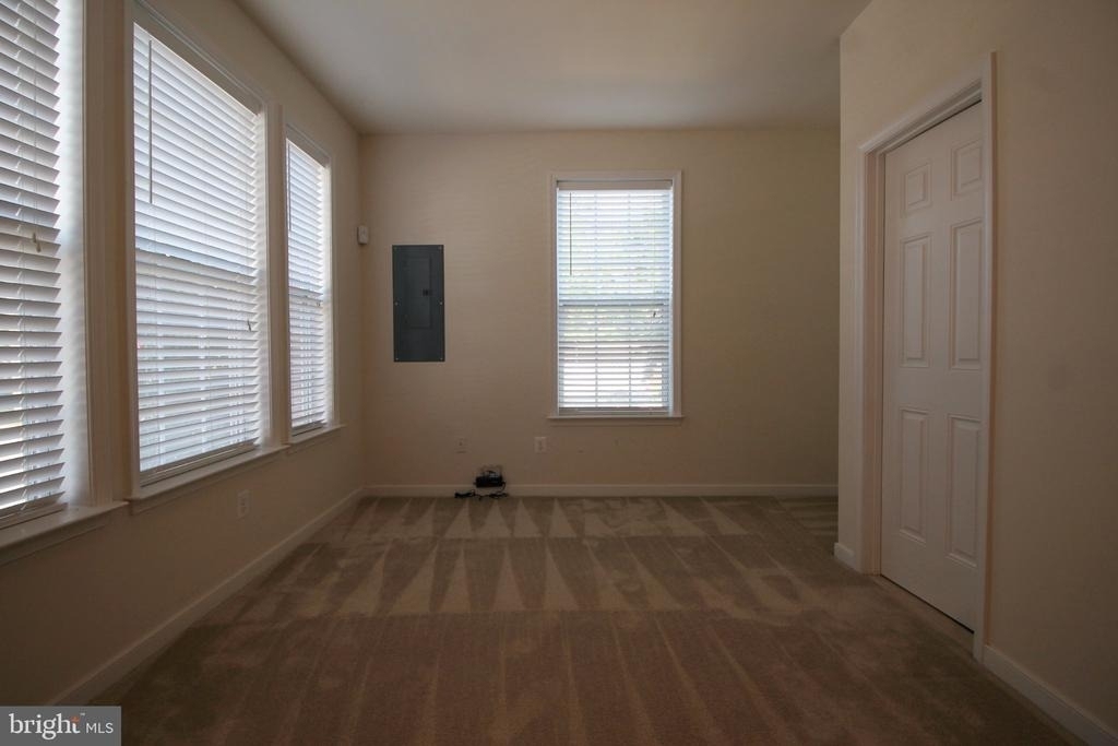 5800 Foley Street - Photo 2