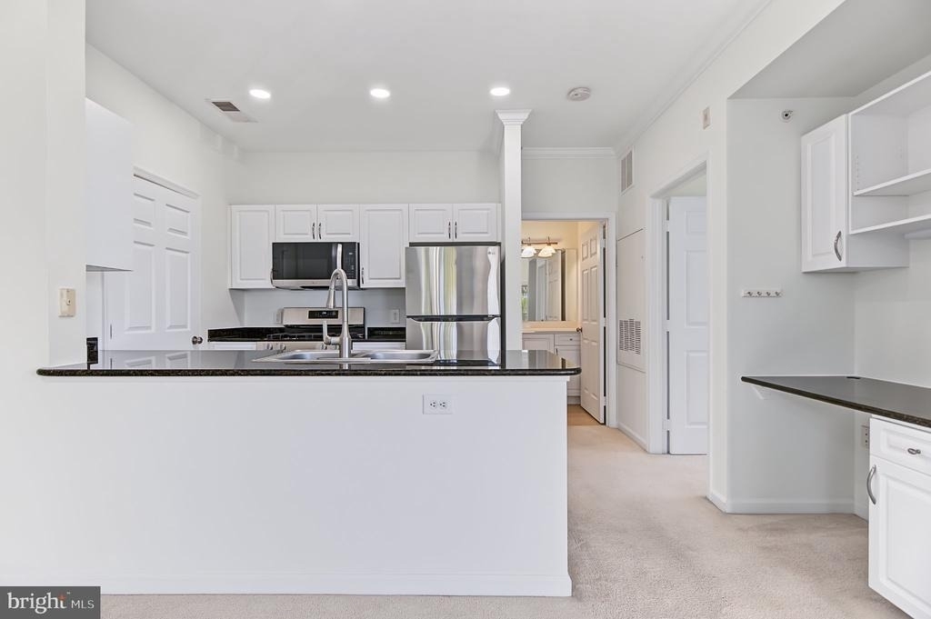 12921 Centre Park Circle - Photo 7