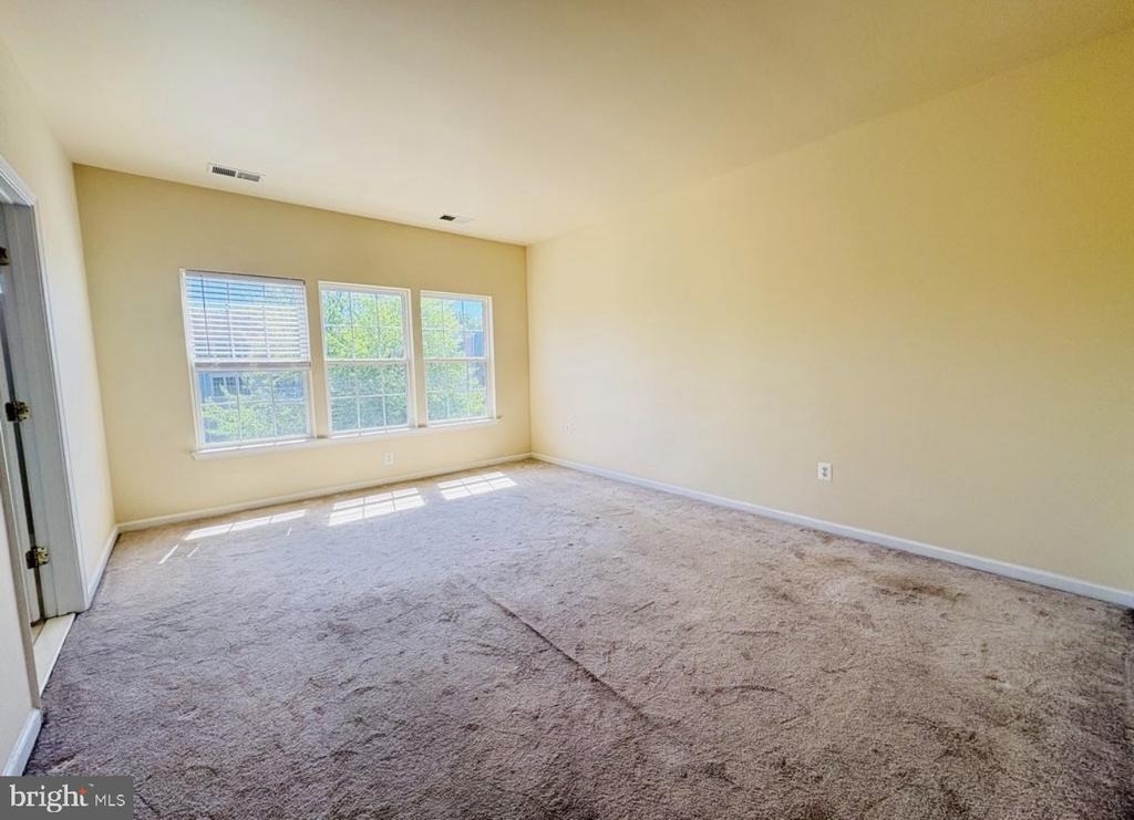 4665 Carisbrooke Lane - Photo 4