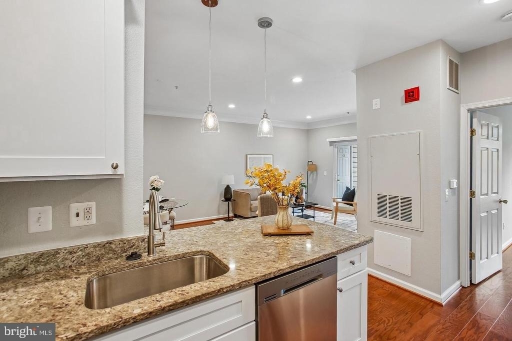 1571 Spring Gate Drive - Photo 7