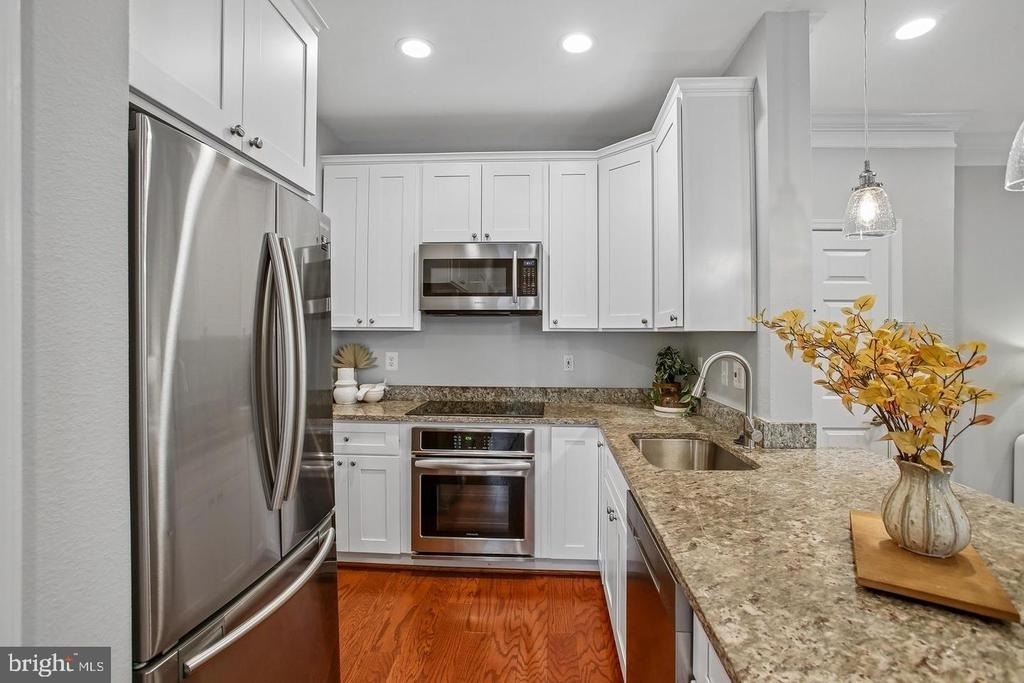 1571 Spring Gate Drive - Photo 6