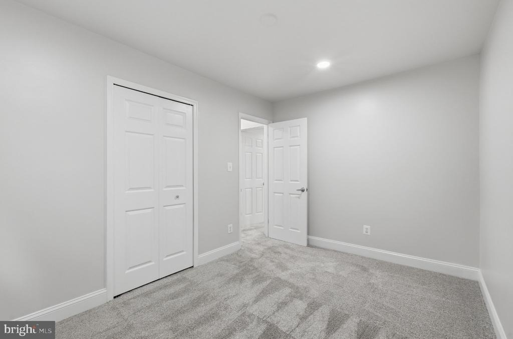 8312 Moline Place - Photo 27