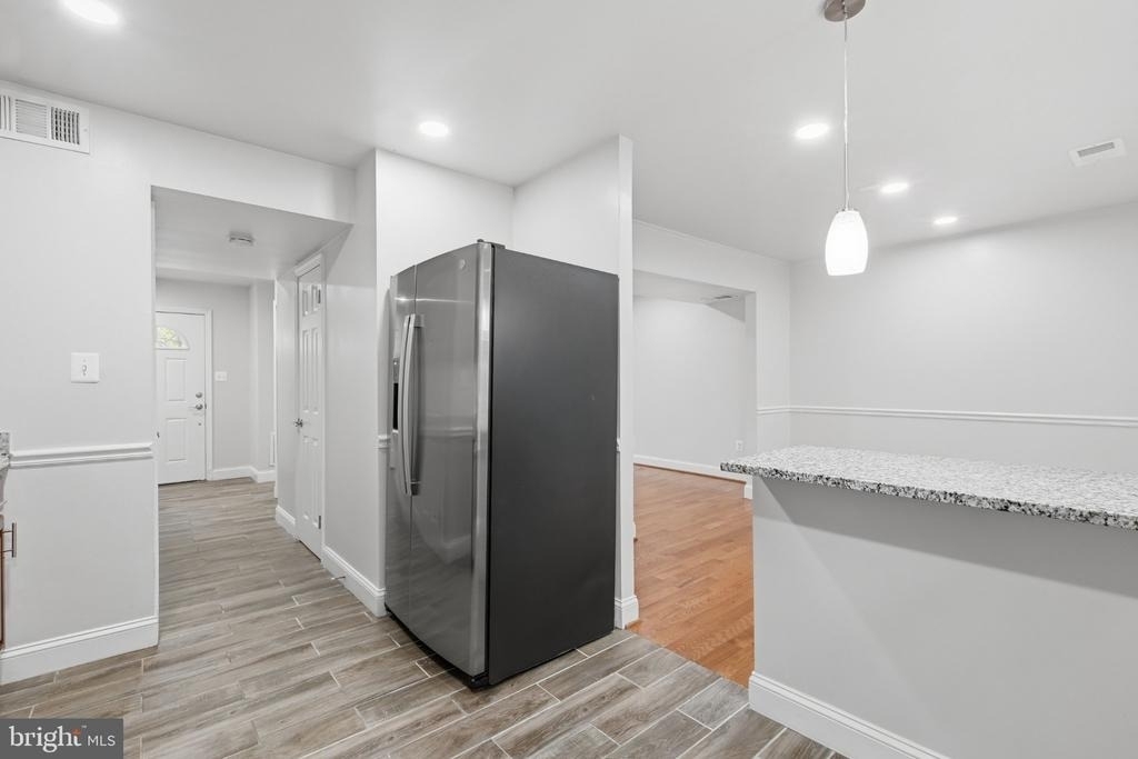 8312 Moline Place - Photo 14