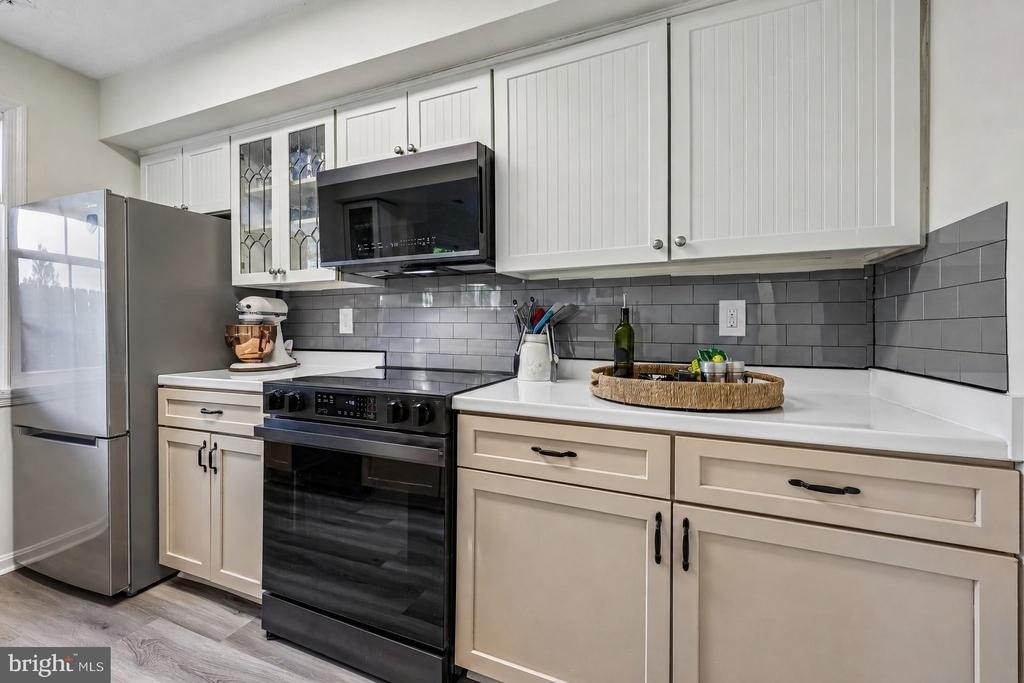 9899 Hagel Circle - Photo 13