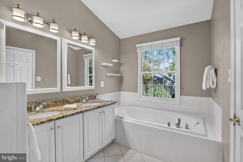 6638 Frost Lake Lane - Photo 15