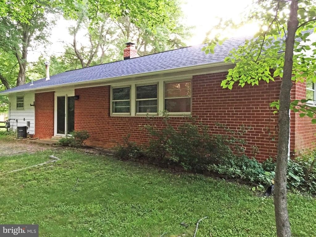 5618 Inverchapel Road - Photo 11