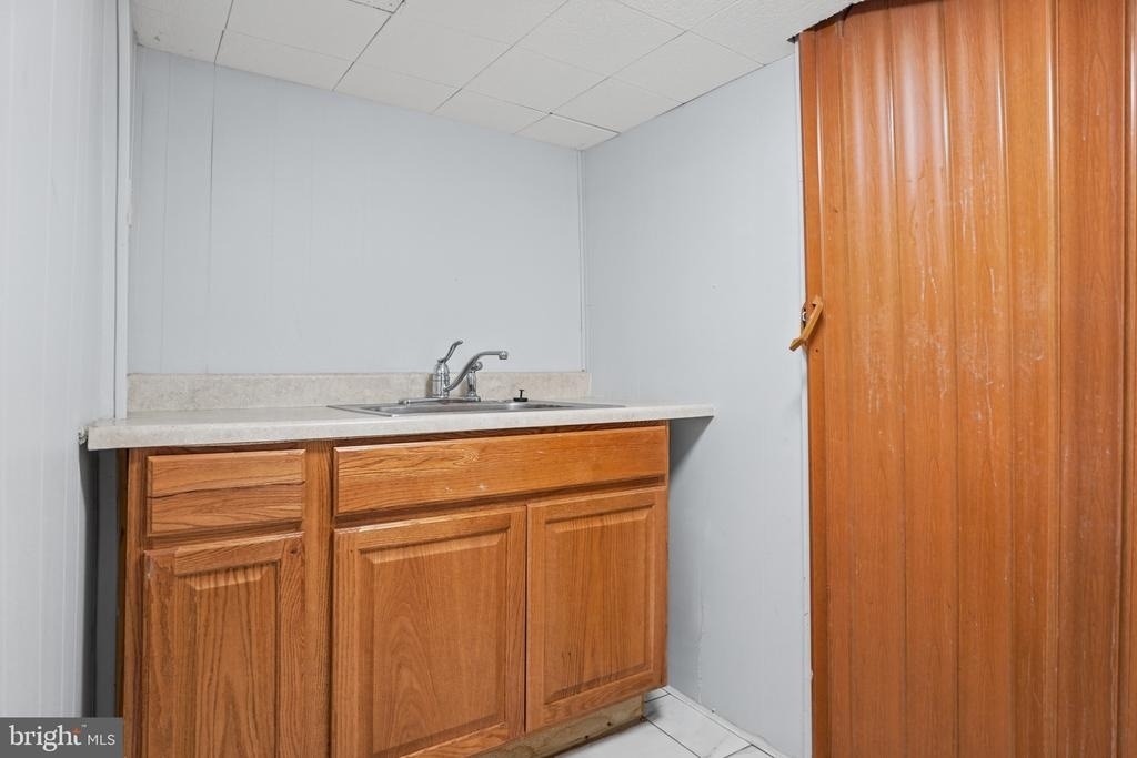1122 Caroline Street - Photo 11