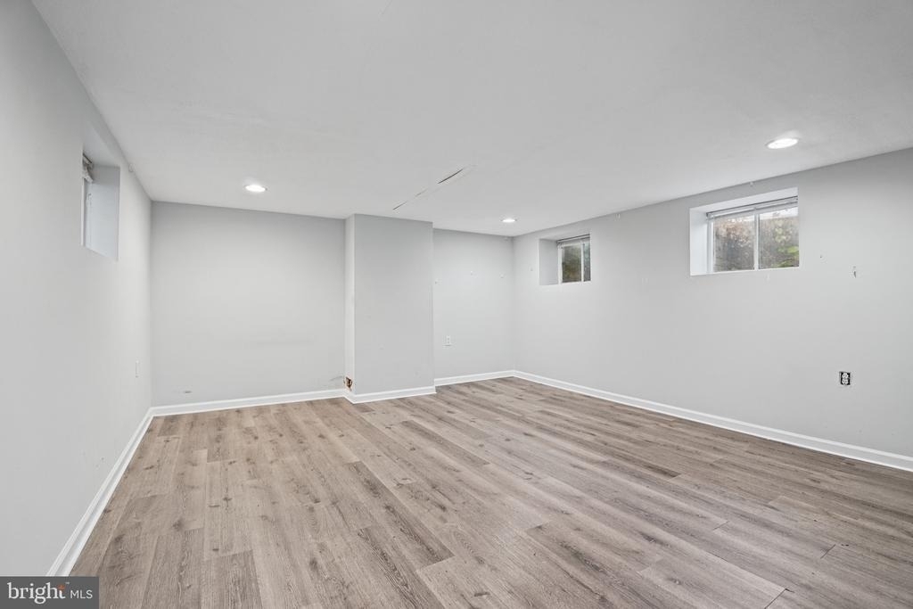 1122 Caroline Street - Photo 14