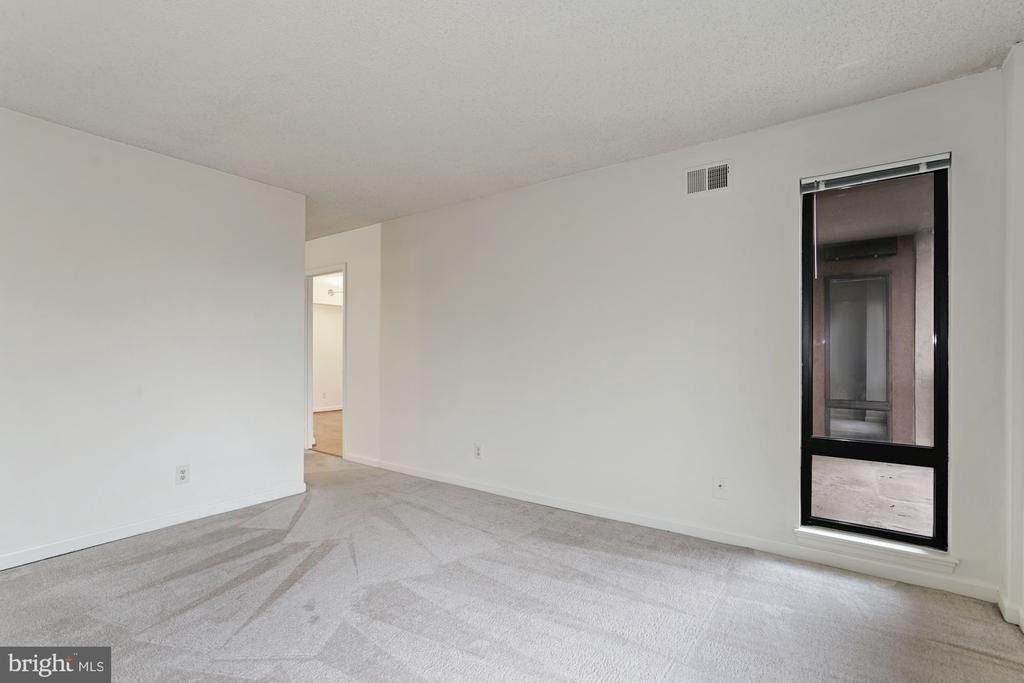 803 N Howard Street - Photo 9