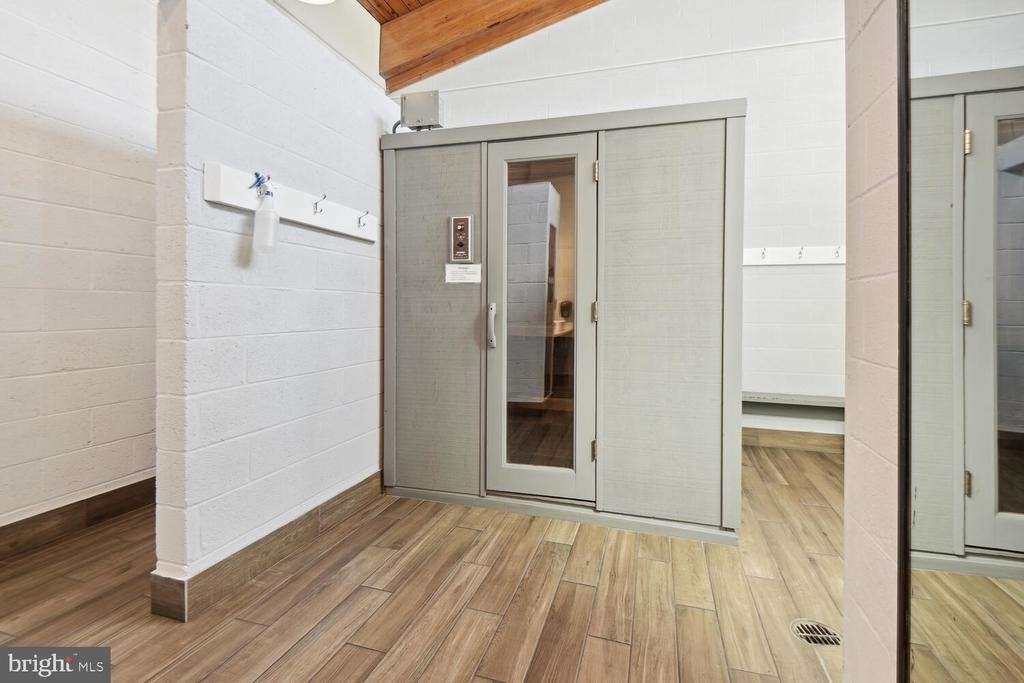803 N Howard Street - Photo 28